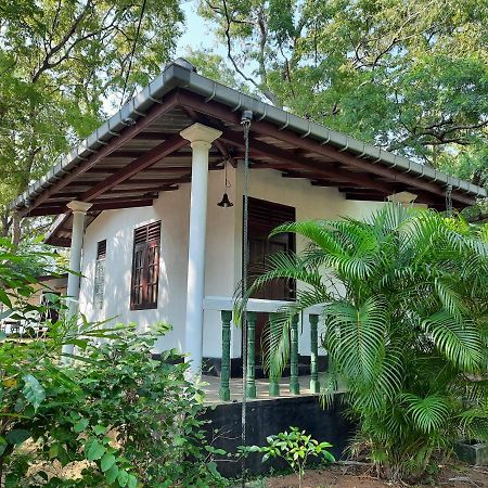 Hotel Katagamuwa Rest Kataragama Exterior foto