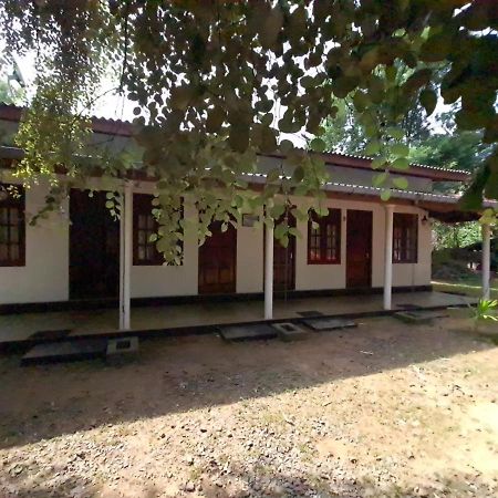 Hotel Katagamuwa Rest Kataragama Exterior foto