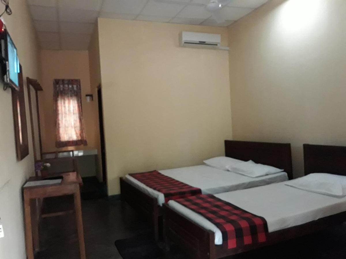 Hotel Katagamuwa Rest Kataragama Exterior foto